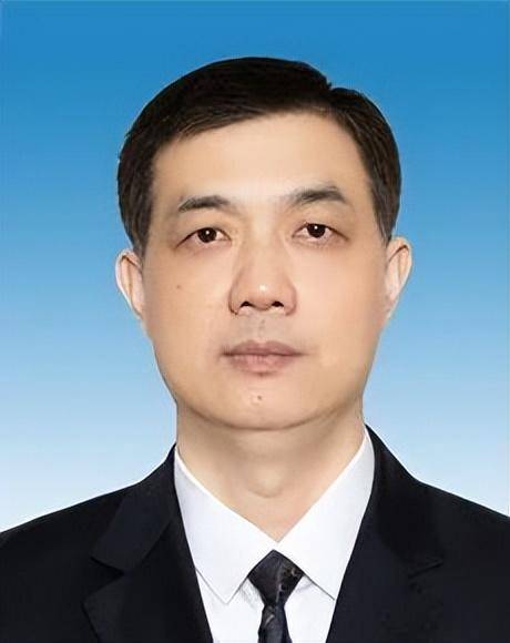 国务院最新任免，4位干部职务调整
